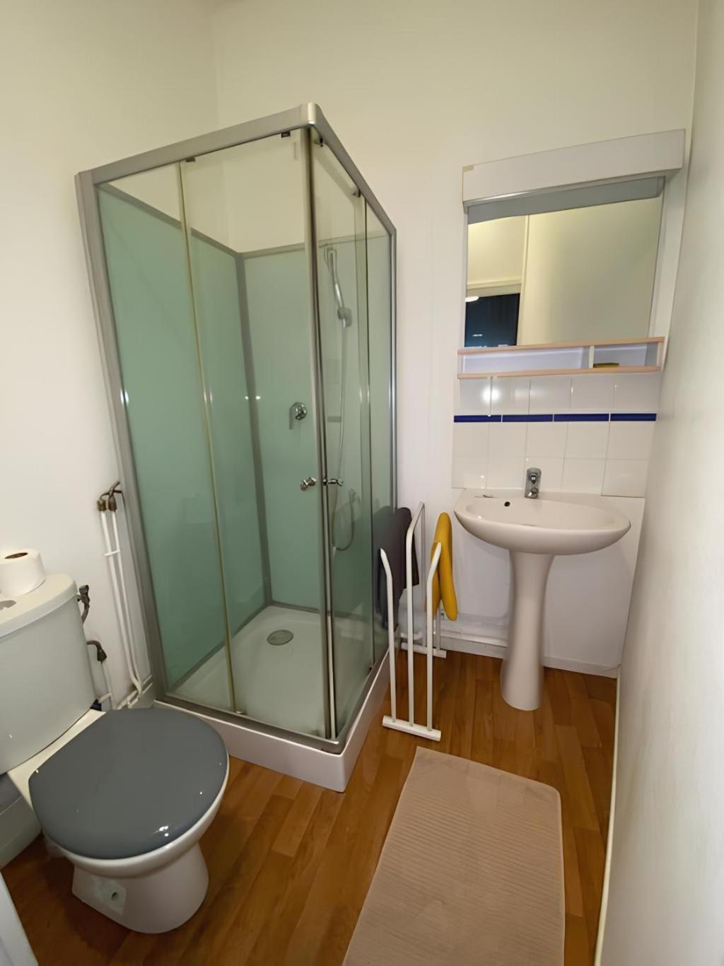 Petit Descamps Apartment รูออง ภายนอก รูปภาพ